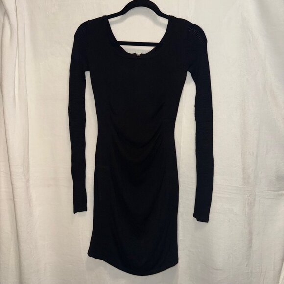 Express long sleeved knit black dress size XS. EXCELLENT condition - Picture 2 of 12